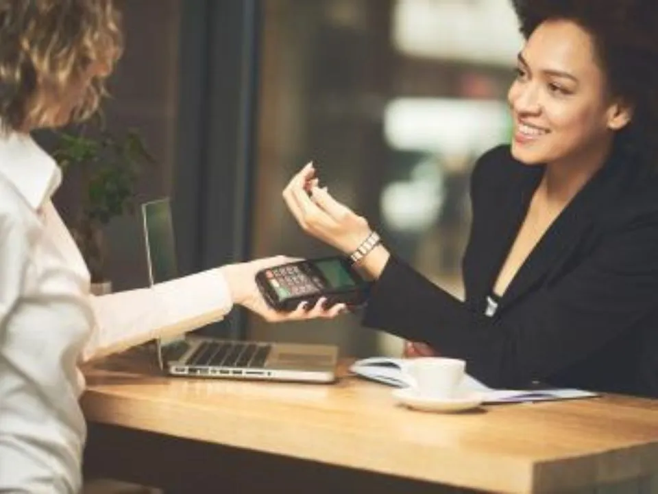 contactless payment wearables